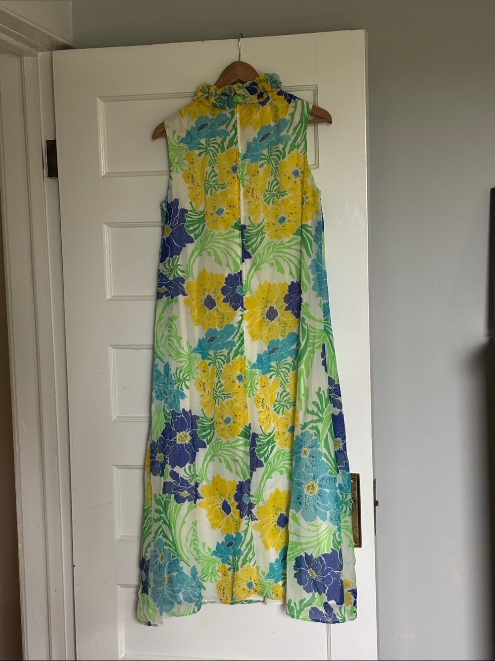 Vintage Lilly Pulitzer A-Line Sleeveless Yellow, Blue & Green Floral Dress - Picture 3 of 4